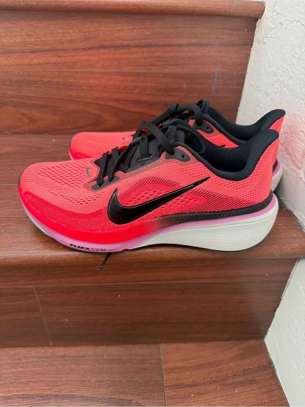 Nike Women's Air Zoom Running Shoes - Coral/Black